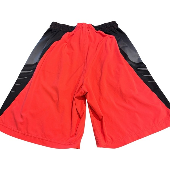 2/$20‎ Under Armour Shorts Men S HeatGear Loose Fit Red Black Athletic - Picture 2 of 4